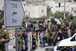 Izraelskí vojaci neďaleko mesta Hebron.
