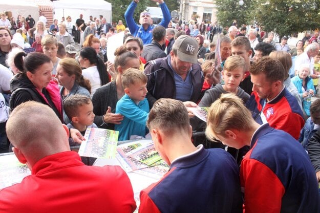Zlatomoravčanov zahltili malí aj veľkí fanúšikovia.