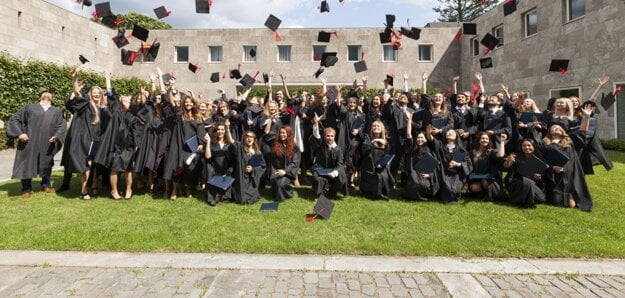 Promócie študentov Tilburg University.