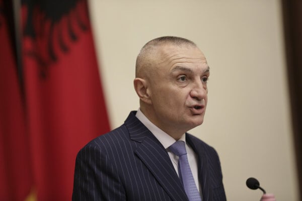 Albánsky prezident zažaloval ministerku spravodlivosti