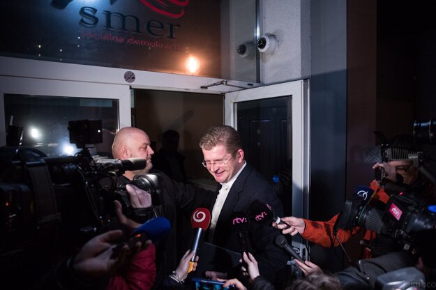 Voľby 2020: Do centrály zo Smeru prišiel Peter Žiga.