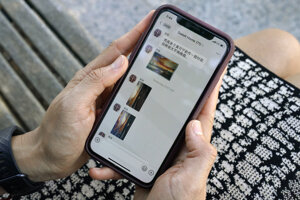 Aplikácia WeChat je populárna medzi čínskymi študentmi, Američanmi žijúcimi v Číne a Američanmi, ktorí majú osobné alebo obchodné vzťahy s Čínou.
