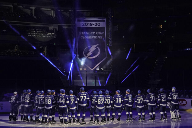 Hokejisti Tampy Bay pred začiatkom nového ročníka NHL.