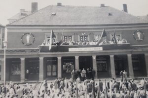 ROK 1962 - Otvorenie Domu pionierov v Prievidzi.