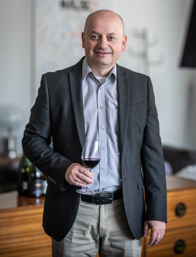 Rastislav Šuták patrí medzi najlepších slovenských someliérov.