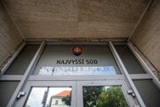 Budova Najvyššieho súdu SR. 
