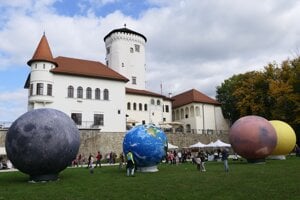Tradičné podujatie Budatínsky rínok, ktorým sa končí hlavná sezóna na Budatínskom hrade. 