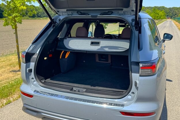Mitsubishi Outlander (zdroj: Filip Režný)