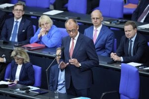 Kancelár Friedrich Merz  na zasadnutí Bundestagu.