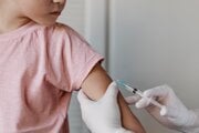 Vakcíny s obsahom hliníka sú bezpečné, tvrdí nová dánska štúdia. 