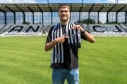 Adam Brenkus sa stal hráčom poľského klubu Sandecja Nowy Sacz.
