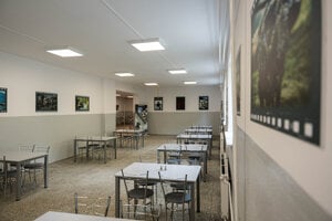 Kuchyňa pri budove, kde sú branci ubytovaný.