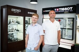 Juraj Bednár (vľavo) a Matej Likavec zo spoločnosti Irisimo.