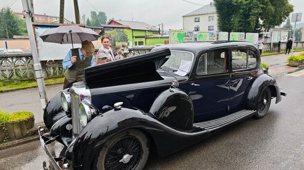 Lagonda V12 de Ville. (zdroj: Pavol Stolárik)