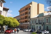 V Piešťanskej nemocnici v lete deťom ošetrujú najmä zlomeniny rúk a poranenia hlavy. 