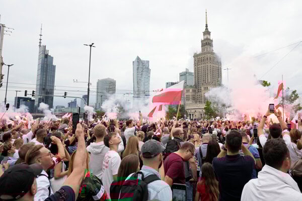 V jednotlivých mestských častiach sa konali lokálne spomienkové podujatia. 
