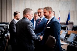 Šaško je na polceste za Plavčanom a Dolinkovou, ak platí Ficov karhajúci vzorec