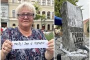 Vľavo Silvia Landlová, vpravo symbolický pamätník.