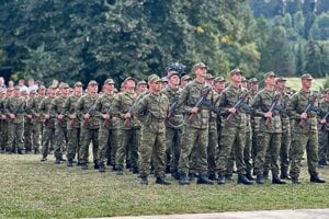Slávnostná prísaha vojakov počas osláv 81. výročia SNP v Banskej Bystrici.
