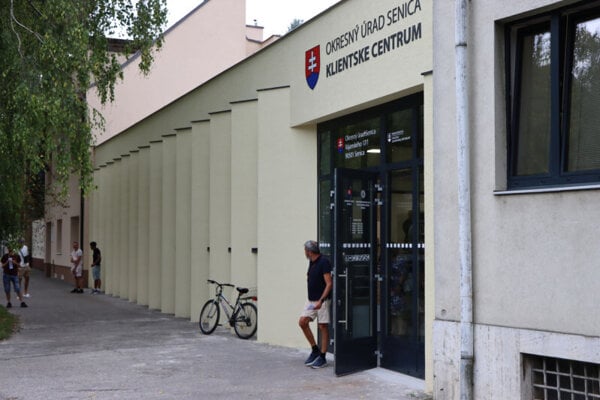 V Senici otvorili nové Klientské centrum. 