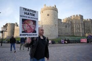 Návštevu Trumpa sprevádzajú aj protesty. 