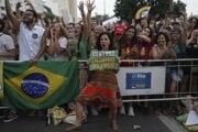 Protest v Riu de Janeiro.