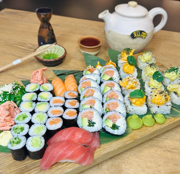 Hoci sa Kazumi dlho nenachádzal v centre Bratislavy ako väčšina japonských reštaurácií, získali si veľa dobrých hodnotení od zákazníkov. (zdroj: Instagram/KAZUMI)