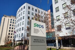 Večierky pre SEPS organizuje tajomná firma. Má blízko k obžalovanému nominantovi Smeru