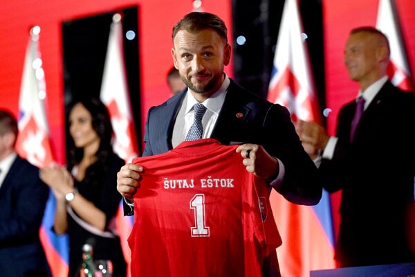 Predseda Hlasu Matúš Šutaj Eštok.