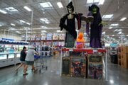 Dekorácie na Halloween v Bentonville v štáte Arkansas.