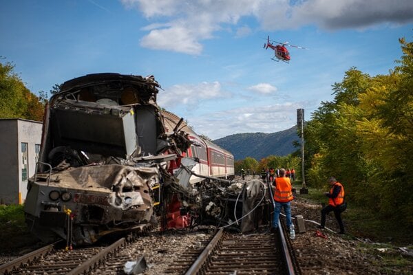  K zrážke rýchlikov pred tunelom pri obci Jablonov nad Turňou došlo krátko po 10.00 h na mieste, kde sa trate križujú.
