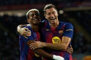Lamine Yamal a Robert Lewandowski