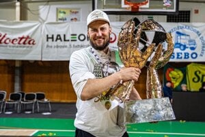Basketbal má v krvi, nemá ani štyridsať a doviedol slovenský tím do Ligy majstrov