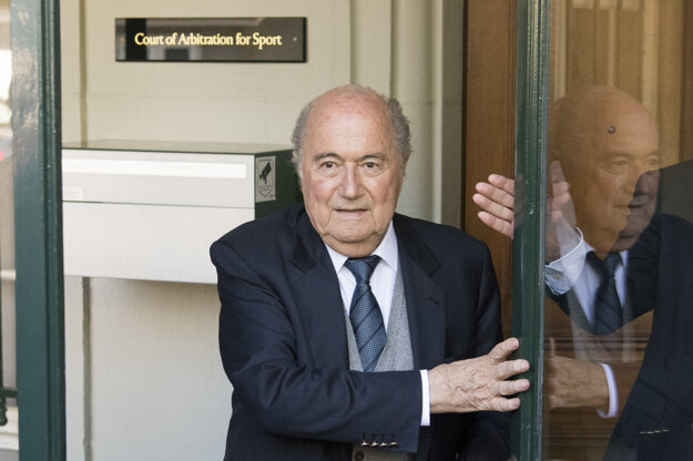 Blatter na vypočúvaní svedčil.