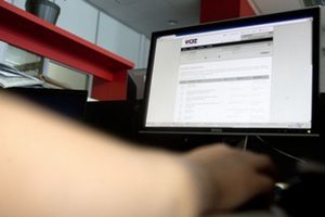 Zverejňovanie zmlúv už dnes umožňuje porovnávať, za koľko jednotlivé úrady nakupujú tie isté tovary.