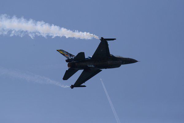 Lietadlo patrilo 54. bojovej skupine sústredenej na leteckej základni Luke Air Force Base v arizonskom meste Glendale.