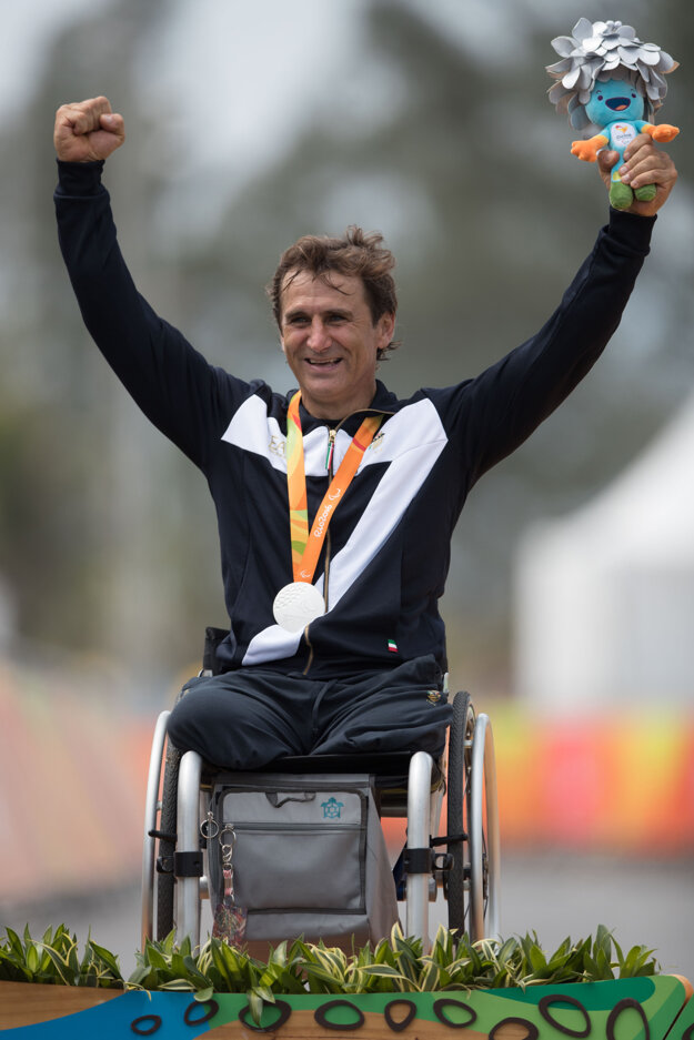 Zanardi slávi paralympijský titul.