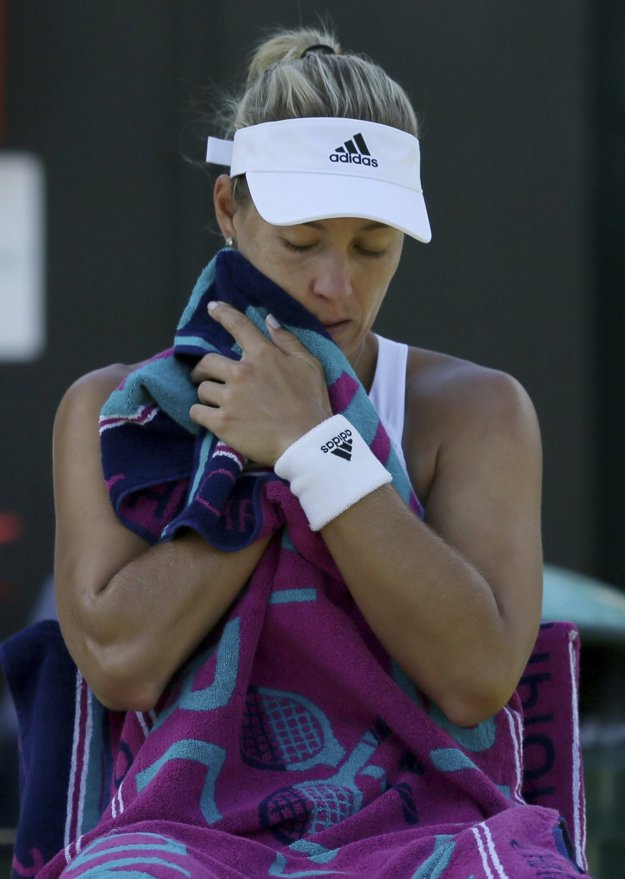 Angelique Kerberová vo Wimbledone skončila.