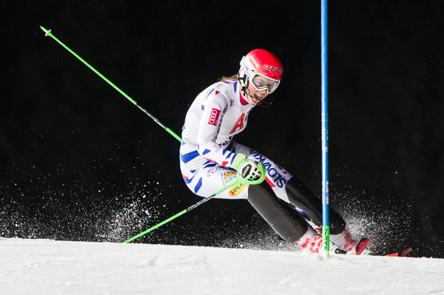 Petra Vlhová počas svojej jazdy vo Flachau, ktorú nedokončila.