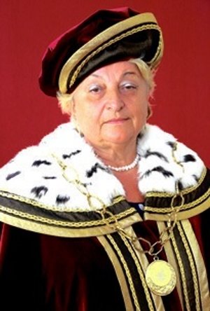 Rektorka VŠEMvs: Dr. h. c. prof. Ing. VIERA CIBÁKOVÁ, CSc.