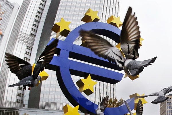 Eurokomisia našla nezrovnalosti v rozpočtoch priatich krajín eurozóny