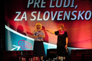 Peter Marcin a Peter Batthyány na predvolebnom mítingu strany SMER v Levoči v roku 2010.