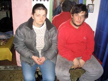 „chránil som mamu i súrodencov. niekoľkokrát sme sa aj pobili. otec útočil sekerou, nožom, niekedy aj mačetou,“ hovorí 22-ročný jozef zubaj.