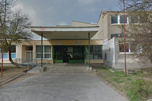 Hasiči museli zasahovať na tomto gymnáziu.