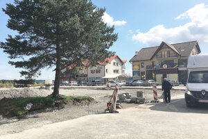 Najväčšie parkovisku v Námestovo bude ešte väčšie. 