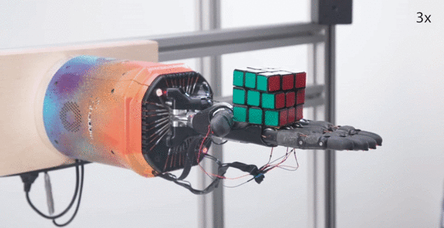 Robotická ruka Dactyl od OpenAI