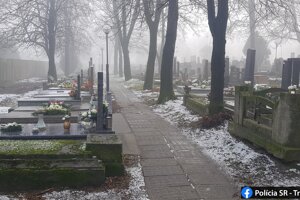 Cintorín vo Veľkom Mederi.