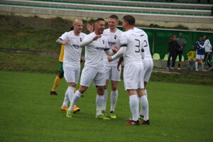 Oravské Veselé sa po stredajšom pohári predviedlo piatimi gólmi.