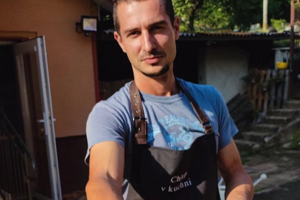 Už odmala videl variť v kuchyni otca. Teraz jeho recepty sledujú tisícky ľudí