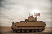 Americké obrnené vozidlo Bradley.